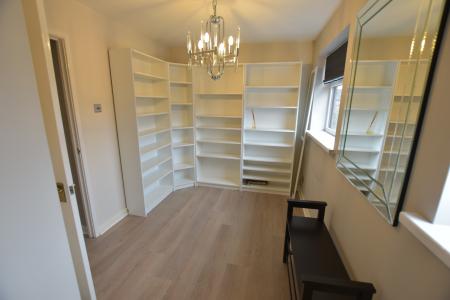 2 bedroom Town house to let in Meadowbrook Court, Stone, ST15