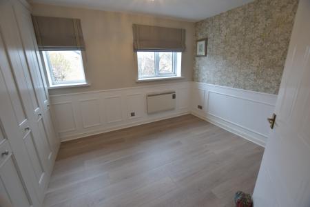 2 bedroom Town house to let in Meadowbrook Court, Stone, ST15