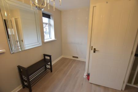 2 bedroom Town house to let in Meadowbrook Court, Stone, ST15