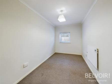 2 bedroom Flat to let in Stafford Road, Stone, ST15