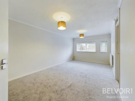 2 bedroom Flat to let in Stafford Road, Stone, ST15