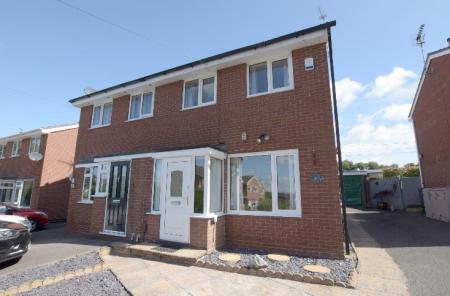 Jordan Way, Stone, ST15