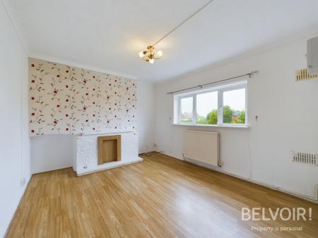 2 bedroom Flat to let in Poplar Close, Walton, Stone, ST15