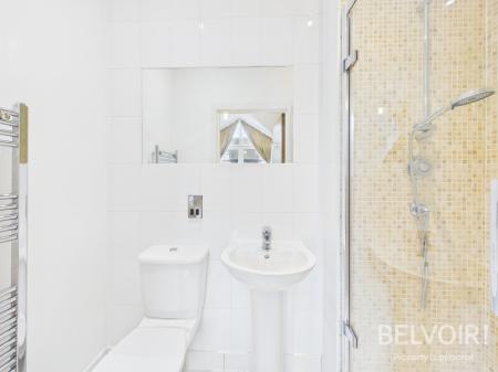 2 bedroom Flat for sale in Newcastle Road, Stone, ST15