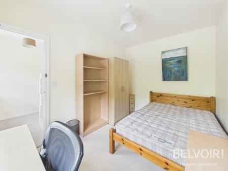 6 bedroom Detached house for sale in Galingale View, Newcastle Under Lyme, ST5