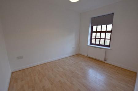 2 bedroom Town house to let in Fieldhouse Court, Stone, ST15