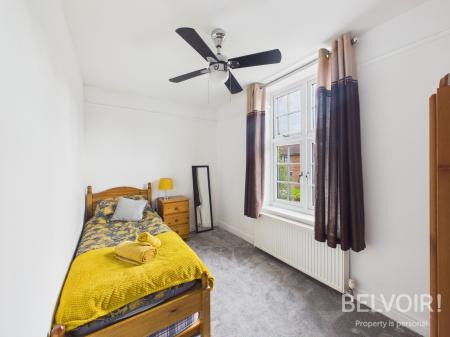 5 bedroom Semi-detached house for sale in Barnfield, Penkhull, Stoke On Trent, ST4