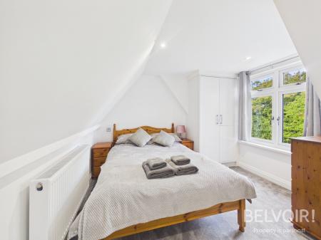 5 bedroom Semi-detached house for sale in Barnfield, Penkhull, Stoke On Trent, ST4