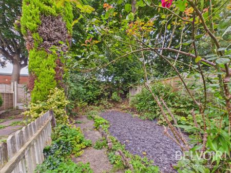 2 bedroom Terraced House for sale in Enderley Street, Newcastle Under Lyme, ST5