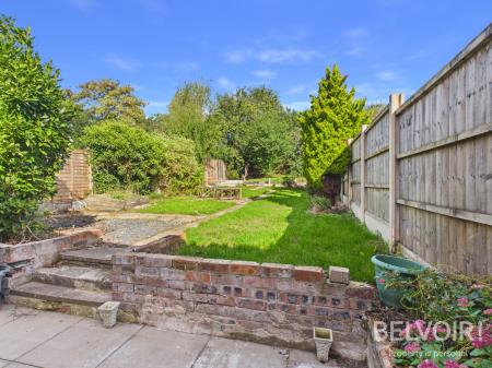2 bedroom End of terrace house to let in Princes Street, Stone, ST15