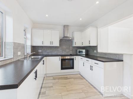 2 bedroom End of terrace house to let in Princes Street, Stone, ST15