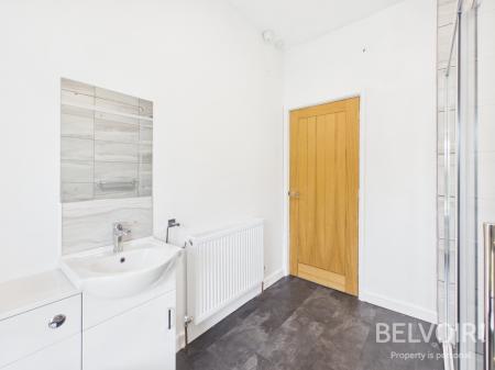 2 bedroom End of terrace house to let in Princes Street, Stone, ST15