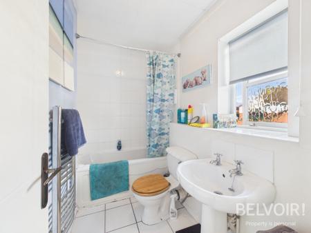 1 bedroom Flat for sale in Simeon Way, Stone, ST15
