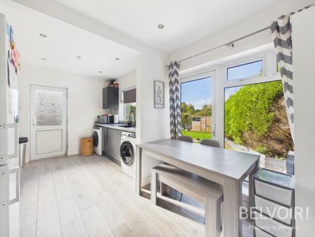 4 bedroom Semi-detached house for sale in Doxeyfields, Stafford, ST16