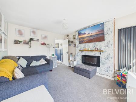 4 bedroom Semi-detached house for sale in Doxeyfields, Stafford, ST16
