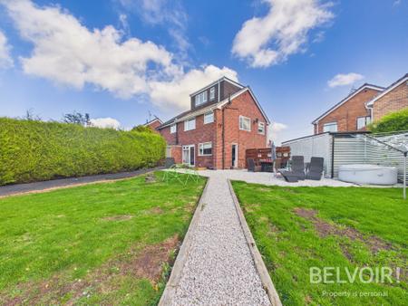 4 bedroom Semi-detached house for sale in Doxeyfields, Stafford, ST16