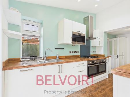 4 bedroom Detached house for sale in Amelia Close, Baddeley Green, Stoke-on-Trent, ST2