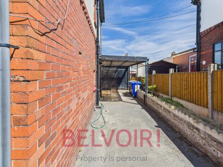 3 bedroom Semi-detached house for sale in Blurton Road, Blurton, Stoke-on-Trent, ST3