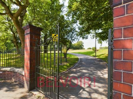 2 bedroom Flat for sale in Caldon Quay, Hanley, Stoke-on-Trent, ST1