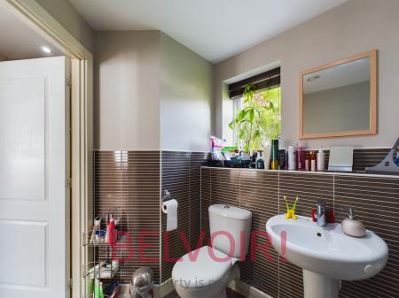 2 bedroom Flat for sale in Caldon Quay, Hanley, Stoke-on-Trent, ST1