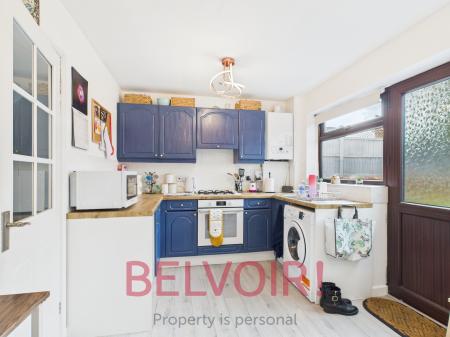 2 bedroom Semi-detached house for sale in Mill View, Stoke-on-Trent, ST6
