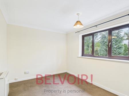 1 bedroom Flat for sale in Northwood Green, Stoke-on-Trent, ST1