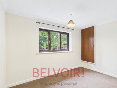 1 bedroom Flat for sale in Northwood Green, Stoke-on-Trent, ST1