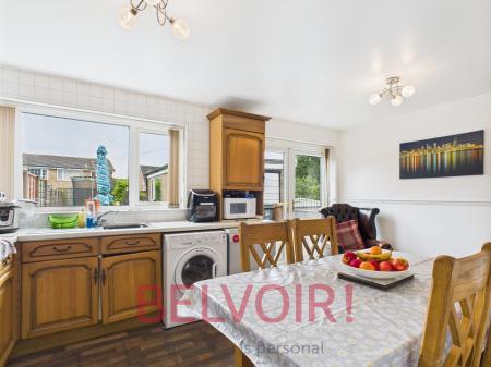 3 bedroom Semi-detached house for sale in Soames Crescent, Stoke-on-Trent, ST3