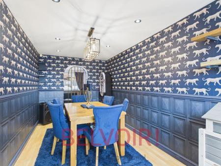 4 bedroom Detached house for sale in Tansey Close, Bucknall, Stoke-on-Trent, ST2