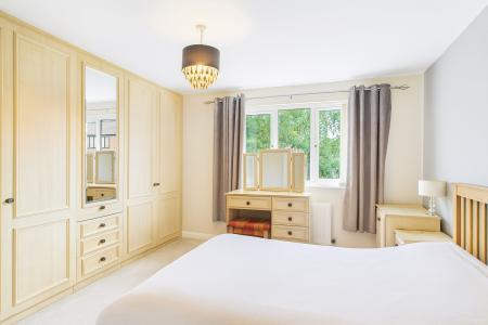 4 bedroom Detached house for sale in Tansey Close, Bucknall, Stoke-on-Trent, ST2