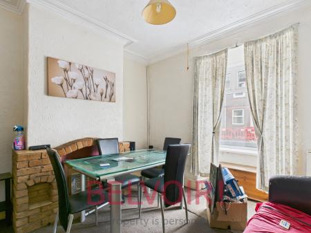 2 bedroom Terraced House for sale in Chell Street, Stoke-on-Trent, ST1