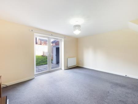 4 bedroom Semi-detached house to let in Commercial Road, Hanley, Stoke-on-Trent, ST1
