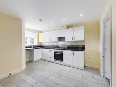 4 bedroom Semi-detached house to let in Commercial Road, Hanley, Stoke-on-Trent, ST1