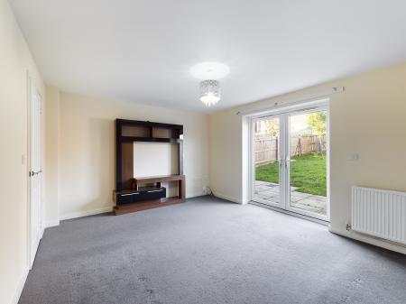 4 bedroom Semi-detached house to let in Commercial Road, Hanley, Stoke-on-Trent, ST1
