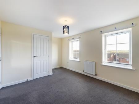 4 bedroom Semi-detached house to let in Commercial Road, Hanley, Stoke-on-Trent, ST1