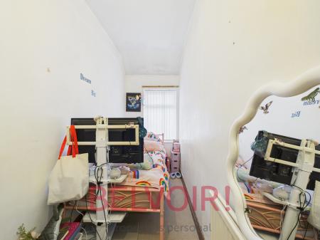 3 bedroom End of terrace house for sale in Norton Avenue, Tunstall, Stoke-on-Trent, ST6