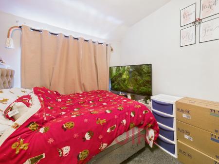 3 bedroom End of terrace house for sale in Norton Avenue, Tunstall, Stoke-on-Trent, ST6
