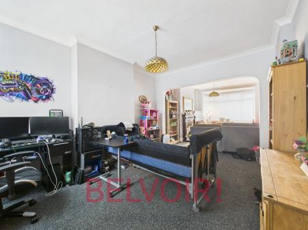 3 bedroom End of terrace house for sale in Norton Avenue, Tunstall, Stoke-on-Trent, ST6