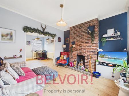 2 bedroom Terraced House for sale in Mount Street, Northwood, Stoke-on-Trent, ST1