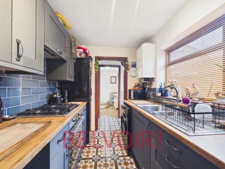 2 bedroom Terraced House for sale in Mount Street, Northwood, Stoke-on-Trent, ST1