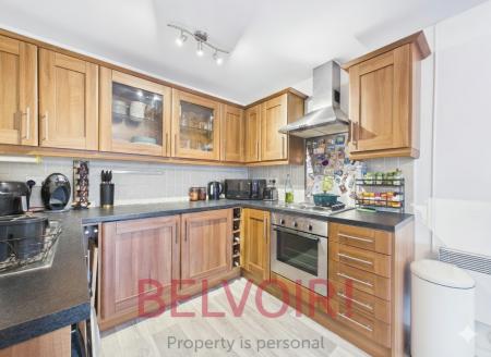 2 bedroom Flat for sale in Etruria Court, Stoke-on-Trent, ST1
