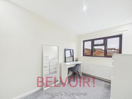 5 bedroom Semi-detached house for sale in Bexhill Grove, Stoke-on-Trent, ST1