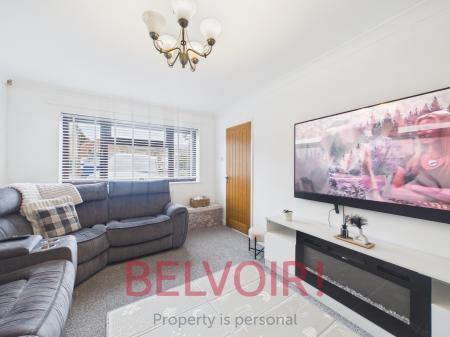 5 bedroom Semi-detached house for sale in Bexhill Grove, Stoke-on-Trent, ST1