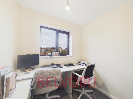 5 bedroom Semi-detached house for sale in Bexhill Grove, Stoke-on-Trent, ST1