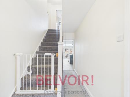 5 bedroom Semi-detached house for sale in Bexhill Grove, Stoke-on-Trent, ST1