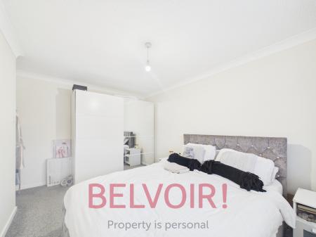 5 bedroom Semi-detached house for sale in Bexhill Grove, Stoke-on-Trent, ST1