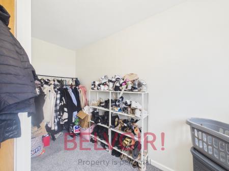 5 bedroom Semi-detached house for sale in Bexhill Grove, Stoke-on-Trent, ST1