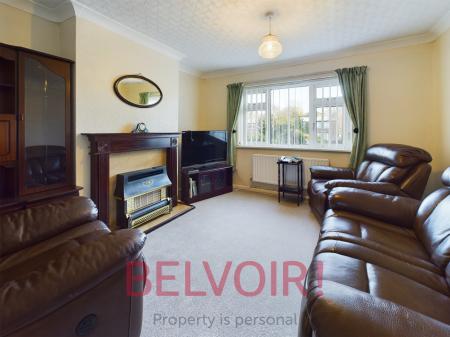 2 bedroom Flat to let in Blurton Road, Blurton, Stoke-on-Trent, ST3