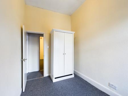 2 bedroom Flat to let in London Road, Newcastle-under-Lyme, ST5