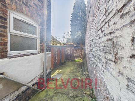 3 bedroom Terraced House to let in Chatham Street, Hanley, Stoke-on-Trent, ST1